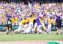 /img/basball-championship-8.jpeg